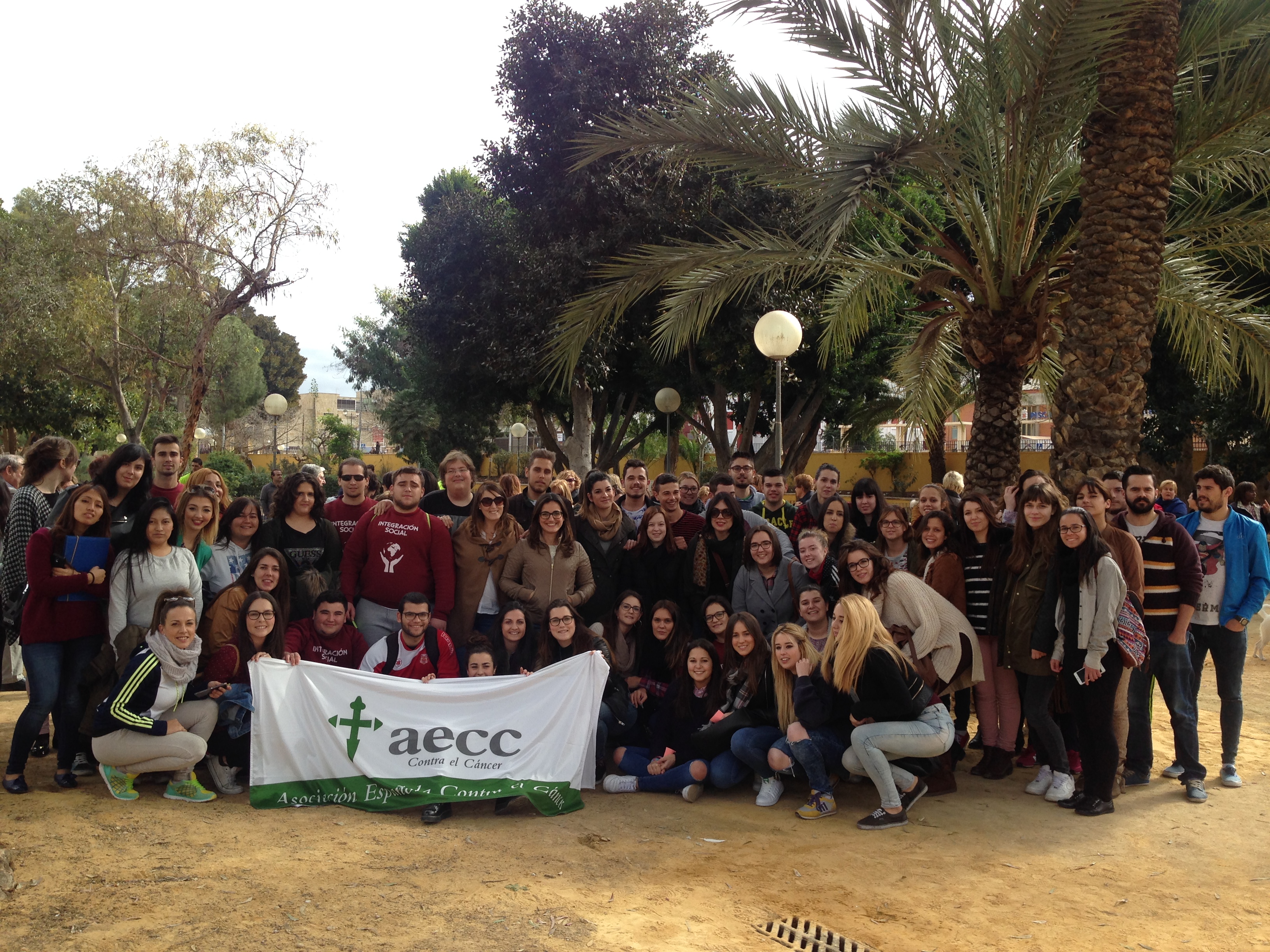 Alumnos de Cesur Murcia en el evento organizado por AECC.